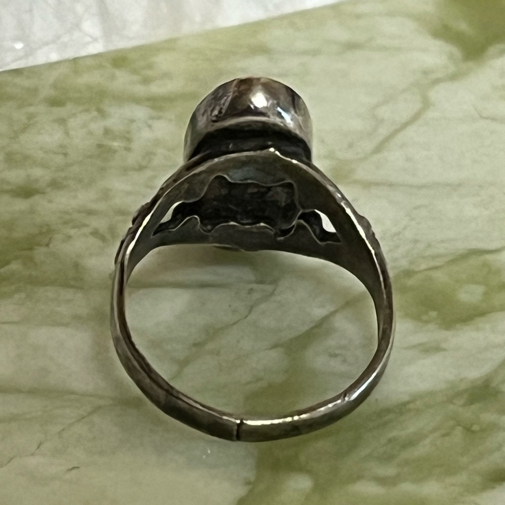 Tiny Old Blister Pearl Ring - Picture 3 of 13